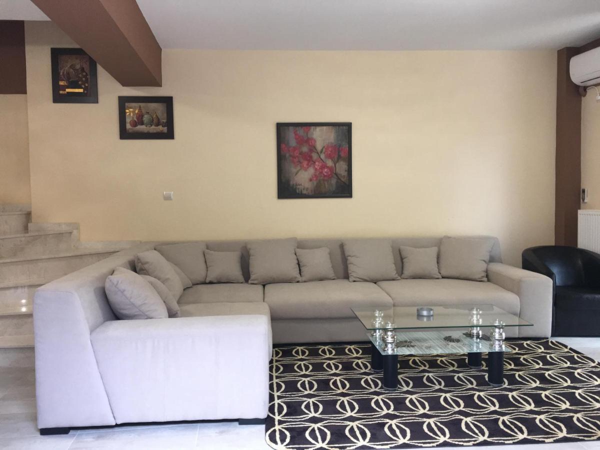 Archontiko Kirfis In Desfina Apart otel Dış mekan fotoğraf