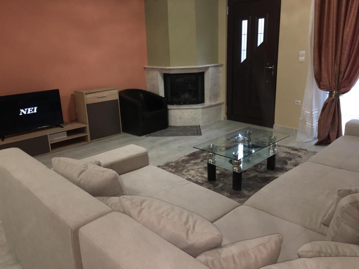 Archontiko Kirfis In Desfina Apart otel Dış mekan fotoğraf
