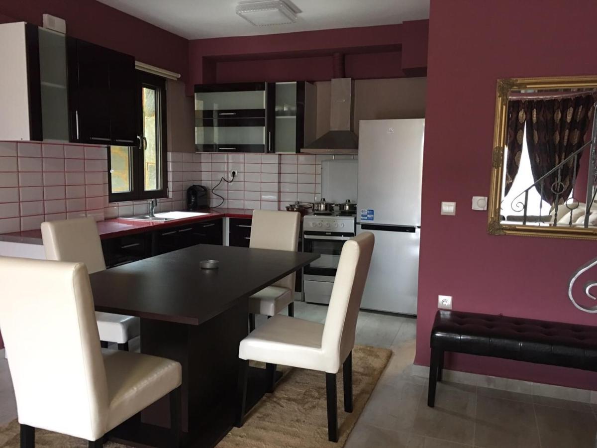Archontiko Kirfis In Desfina Apart otel Dış mekan fotoğraf